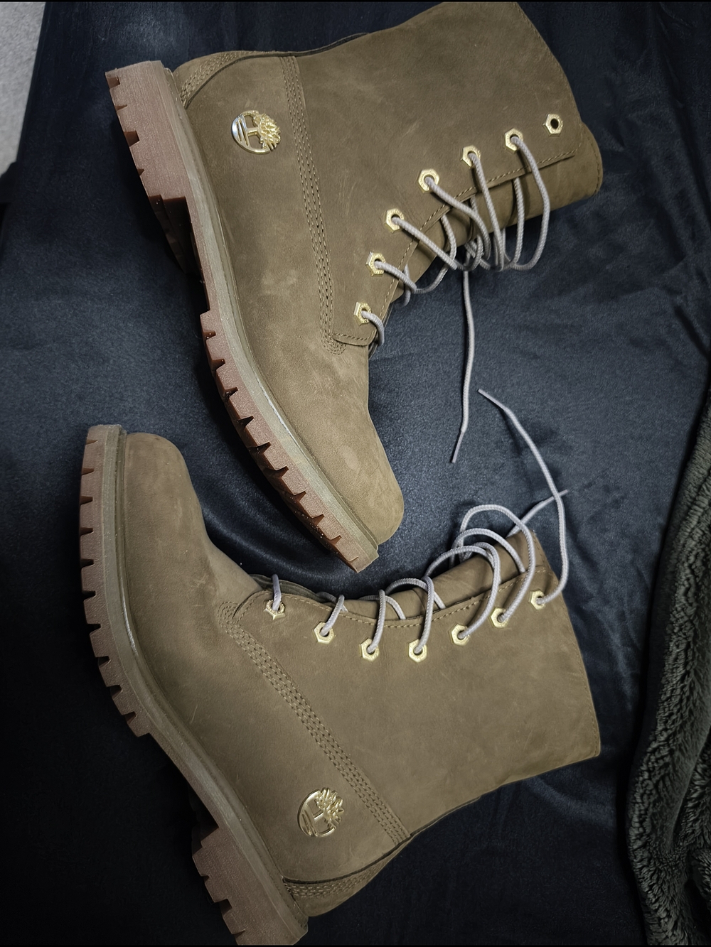 Timberland Women's Olive Nubuck 6-Inch Lace-Up Boots